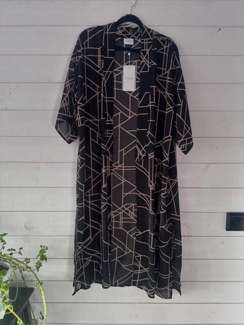 Inlämning från de senaste dagarna 🤩

Kaftan Vila 40 - 199kr NY
Skjorta Xlnt XL - 199kr
Jacka Zizzi S - 299kr
Tunika Ichi 42 - 189kr SÅLD
Klänning H&M S - 199kr
Tunika/klänning Wera 34 - 199kr
Jacka H&M 42 - 139kr

Skicka ett meddelande till oss om du vill köpa något ♻️